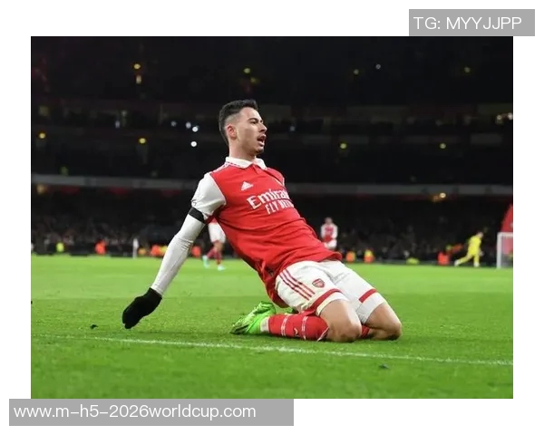 马丁内利的崛起之路：从青涩小将到足球明星的华丽转身